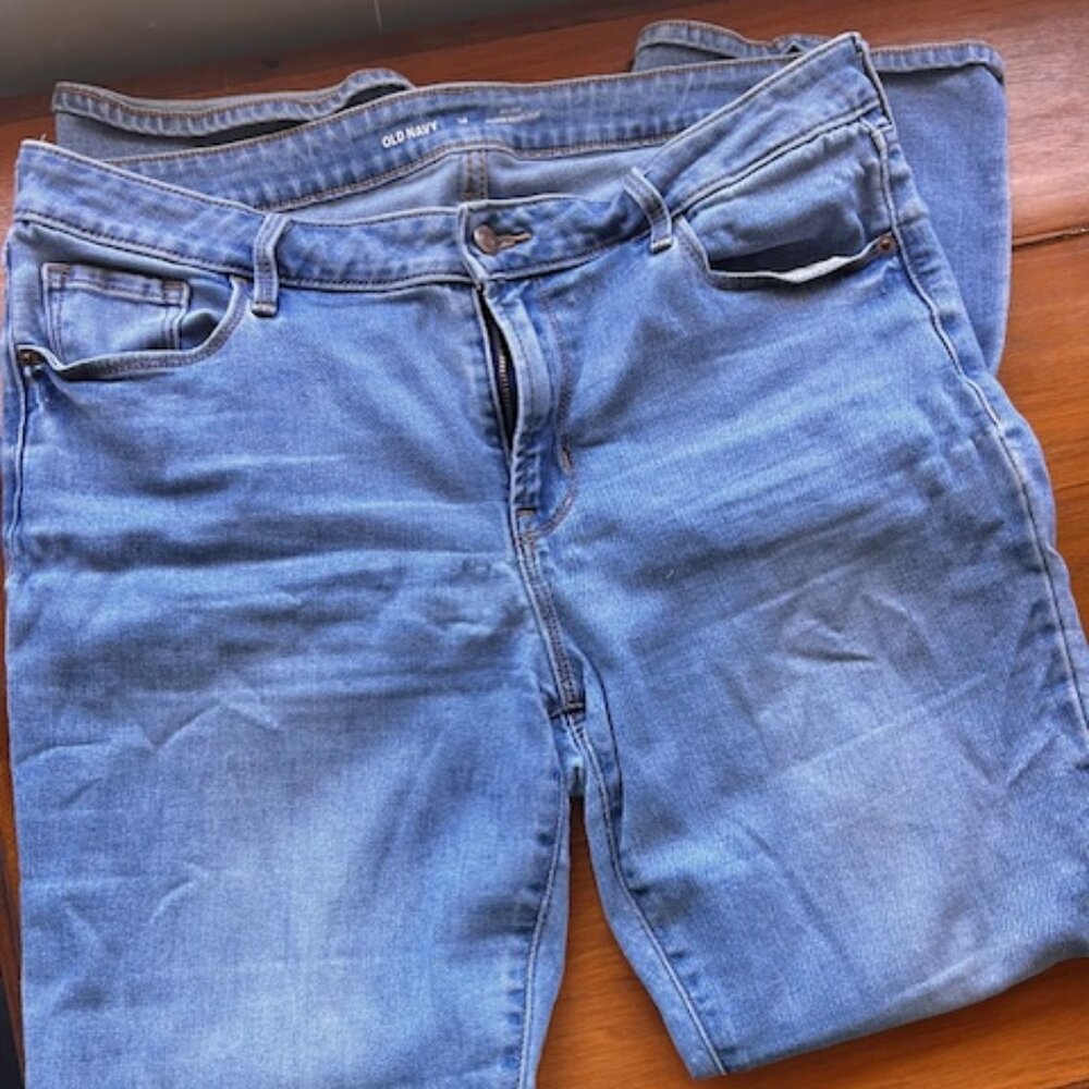 Old Navy Mid Rise boot cut jeans